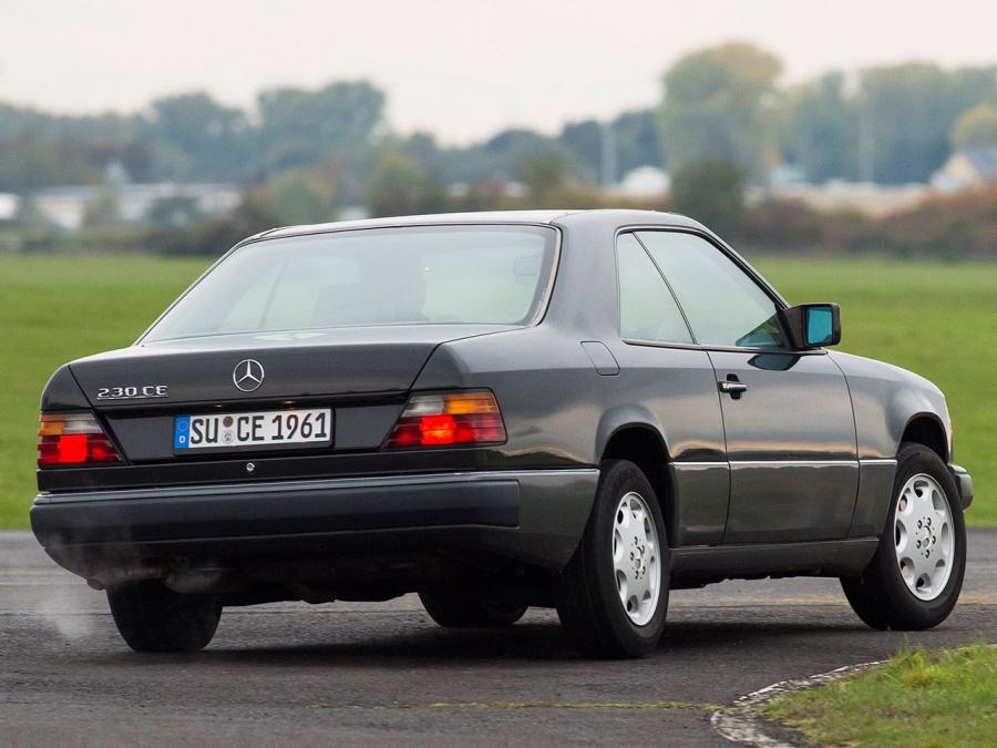  Mercedes-Benz 230 CE (C124) 1987 года  (фото 2 из 11)